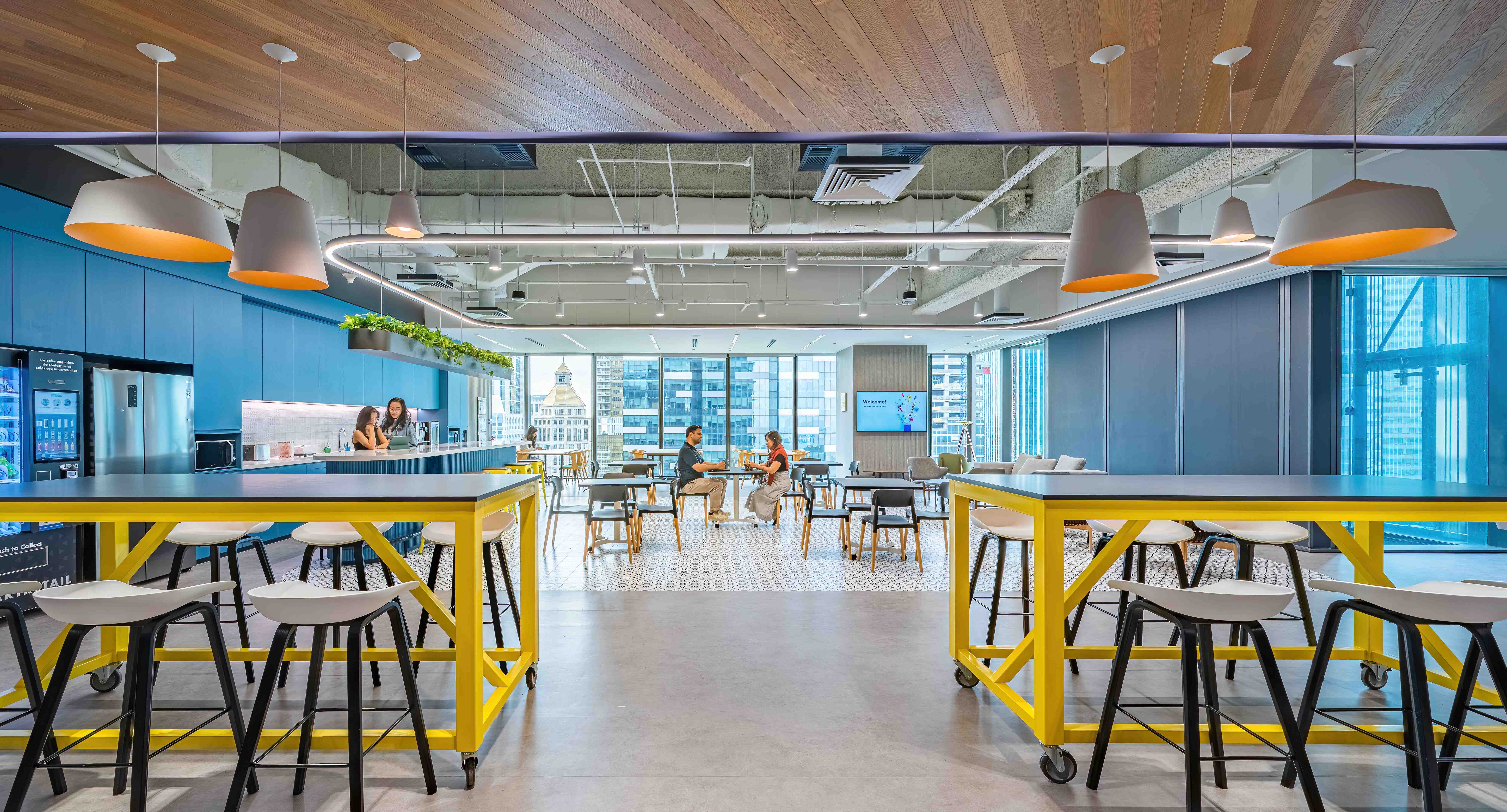 Flexible Workspace with Technology Integration
