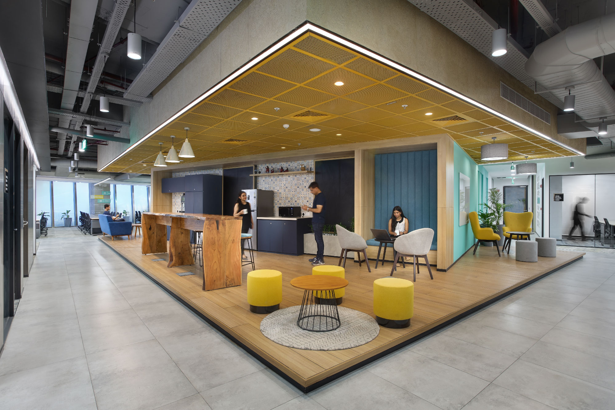 custom adaptable workplaces in Stanza Living by Space Matrix
