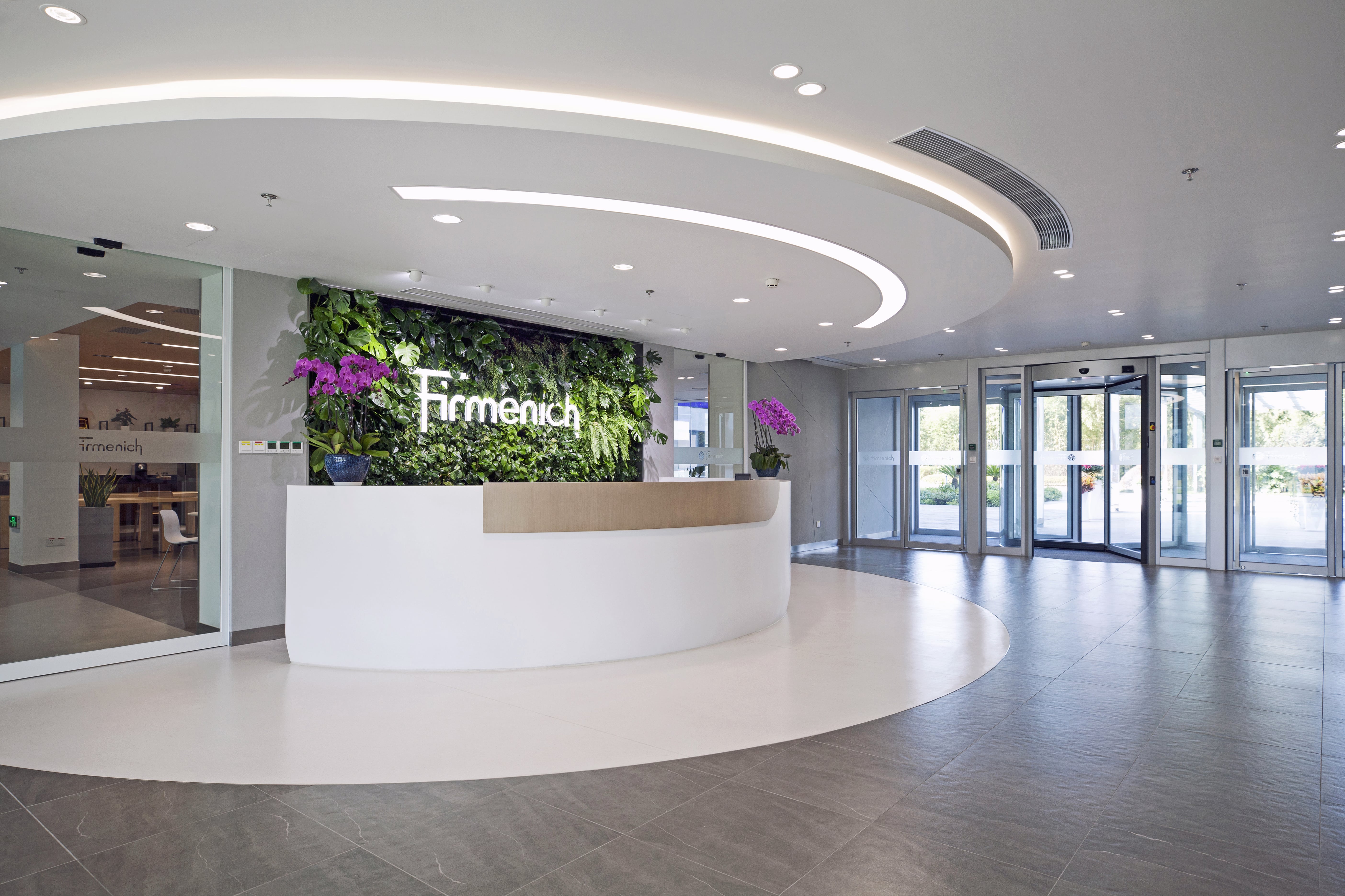 Firmenich Shanghai developed a workplace that focused on lab work and collaborative work